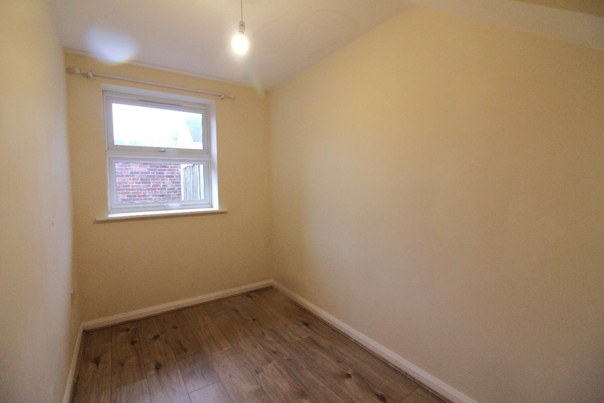 Flat Thornton Street in Ashfield