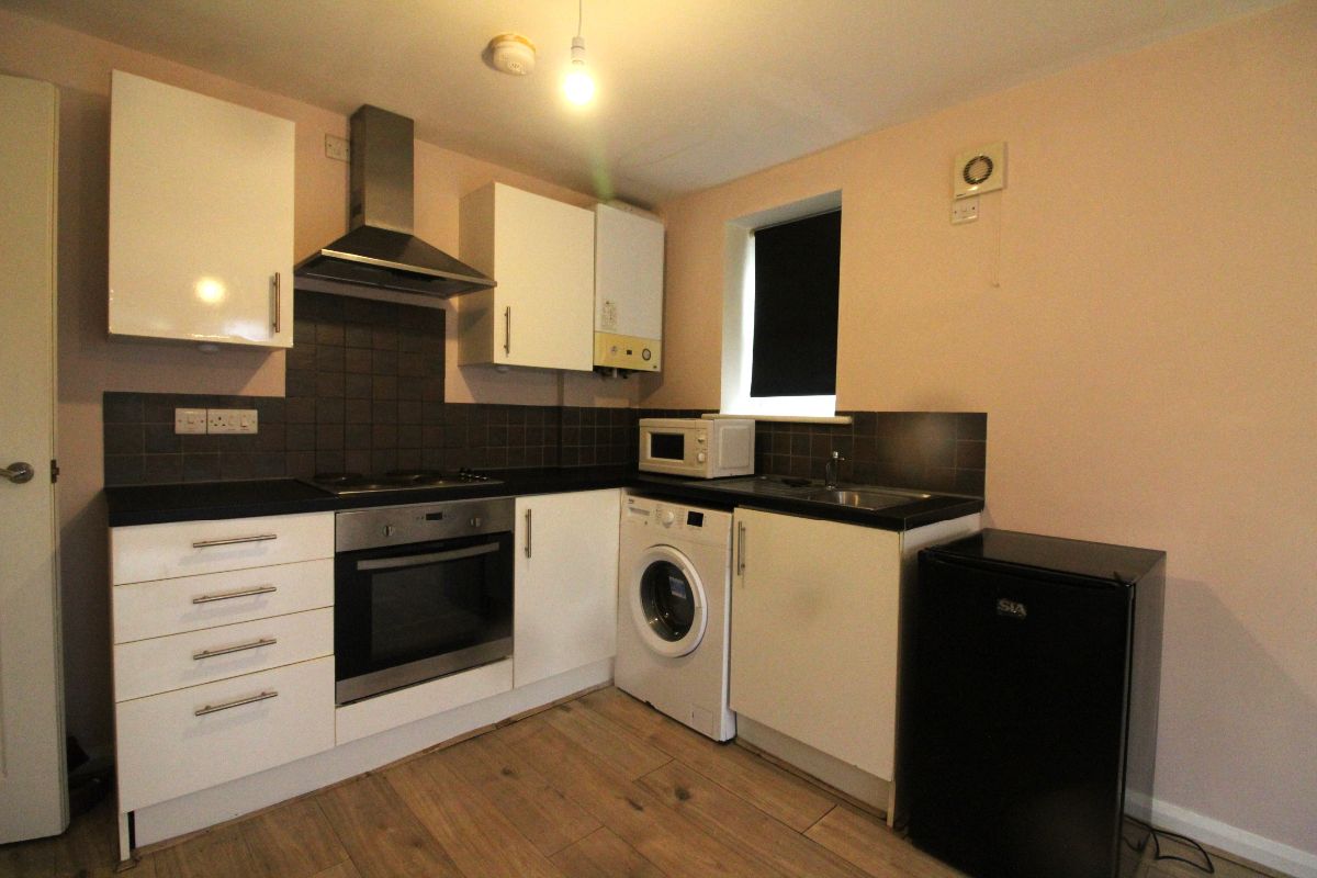 Flat Thornton Street in Ashfield