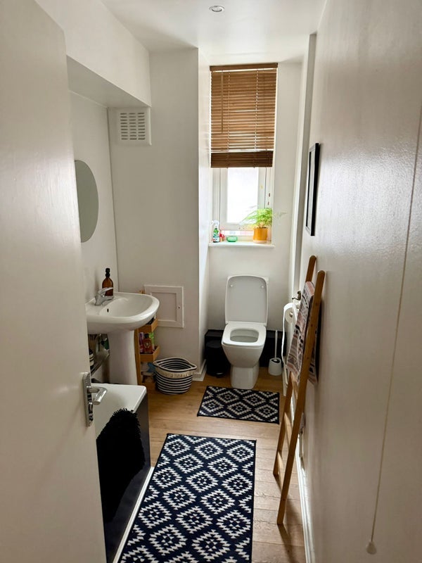 Room Homerton Road in Greater London