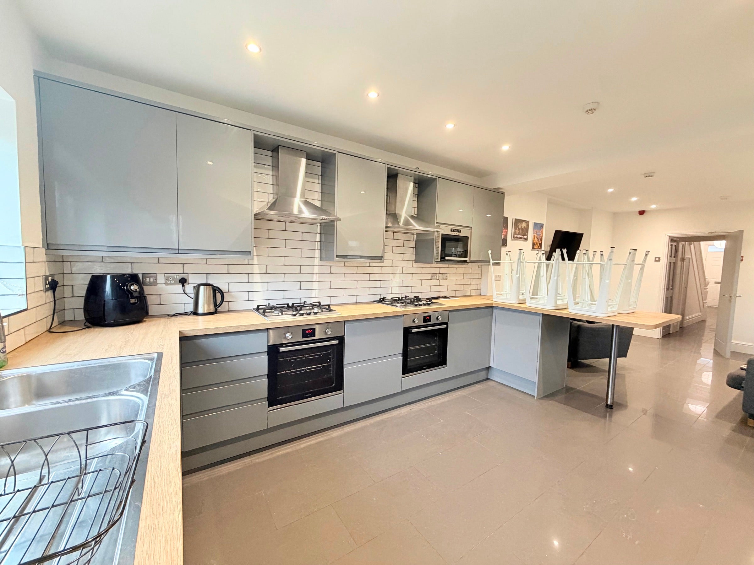 Room Finsbury Terrace in Swansea