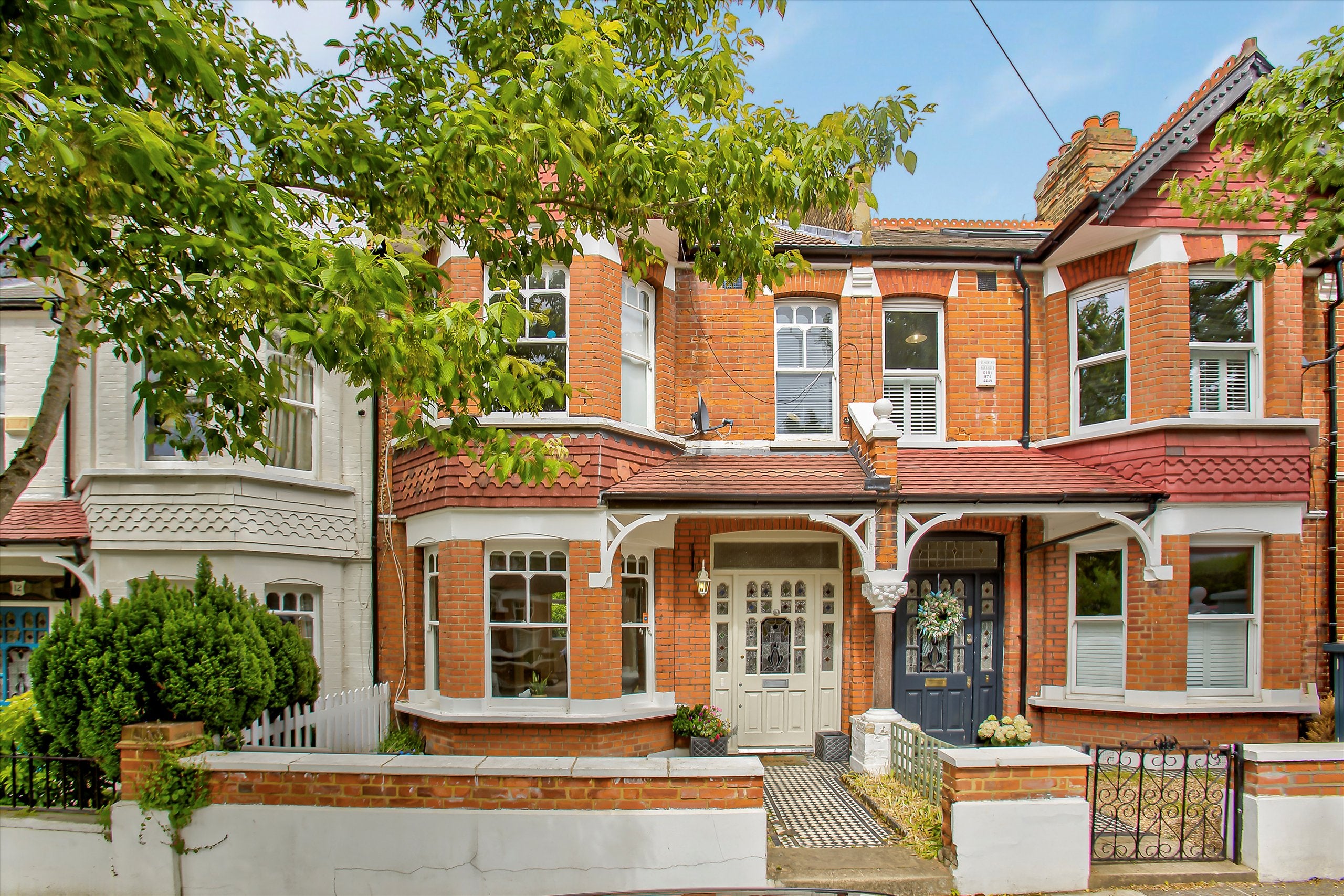 House Palmerston Road in Greater London