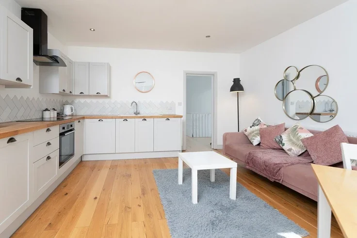 Flat Dinas Street in Cardiff
