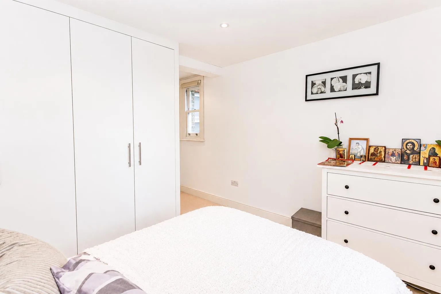 Flat Sheen Lane in Greater London