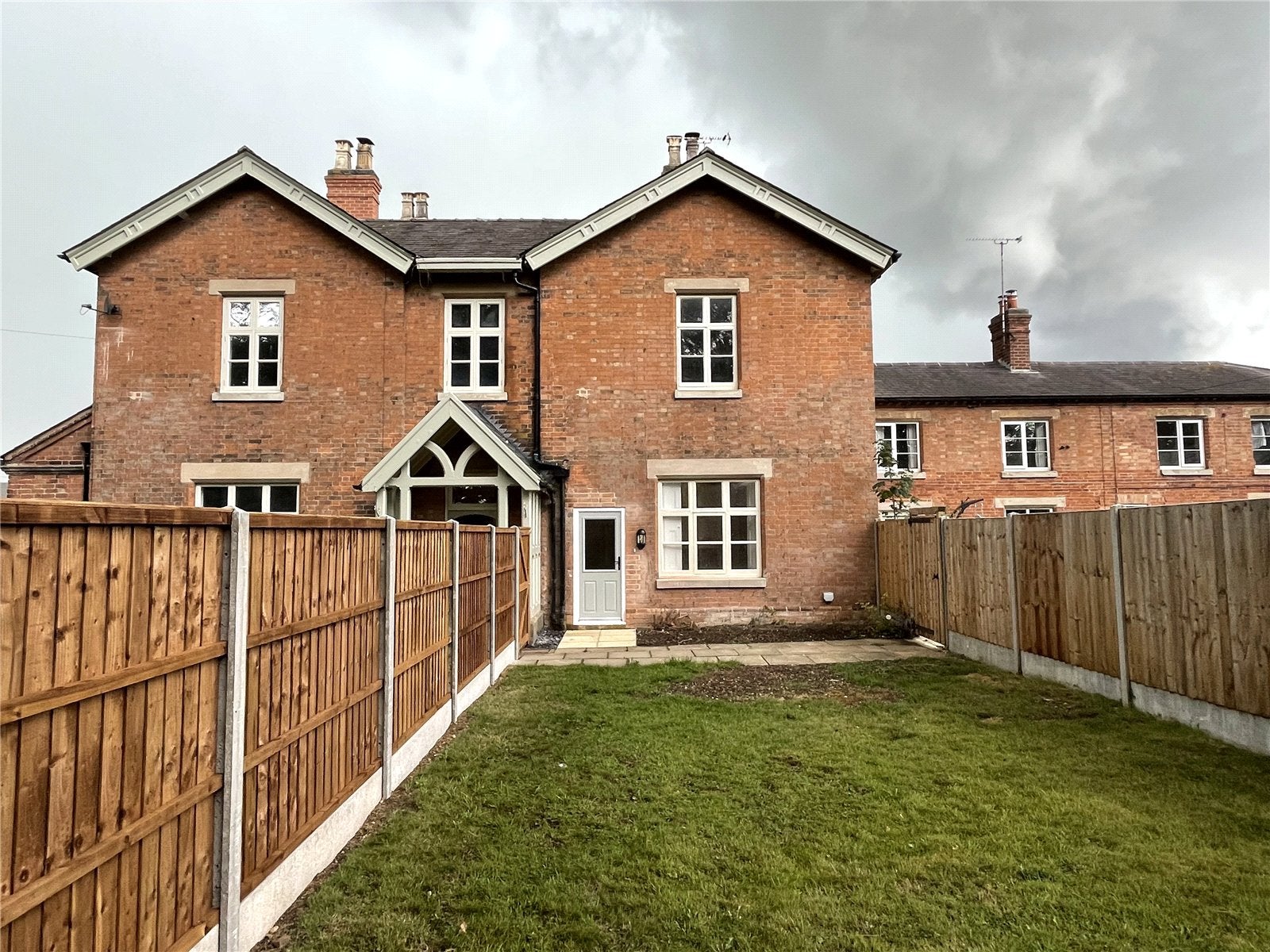 House Rangemore Hill in East Staffordshire