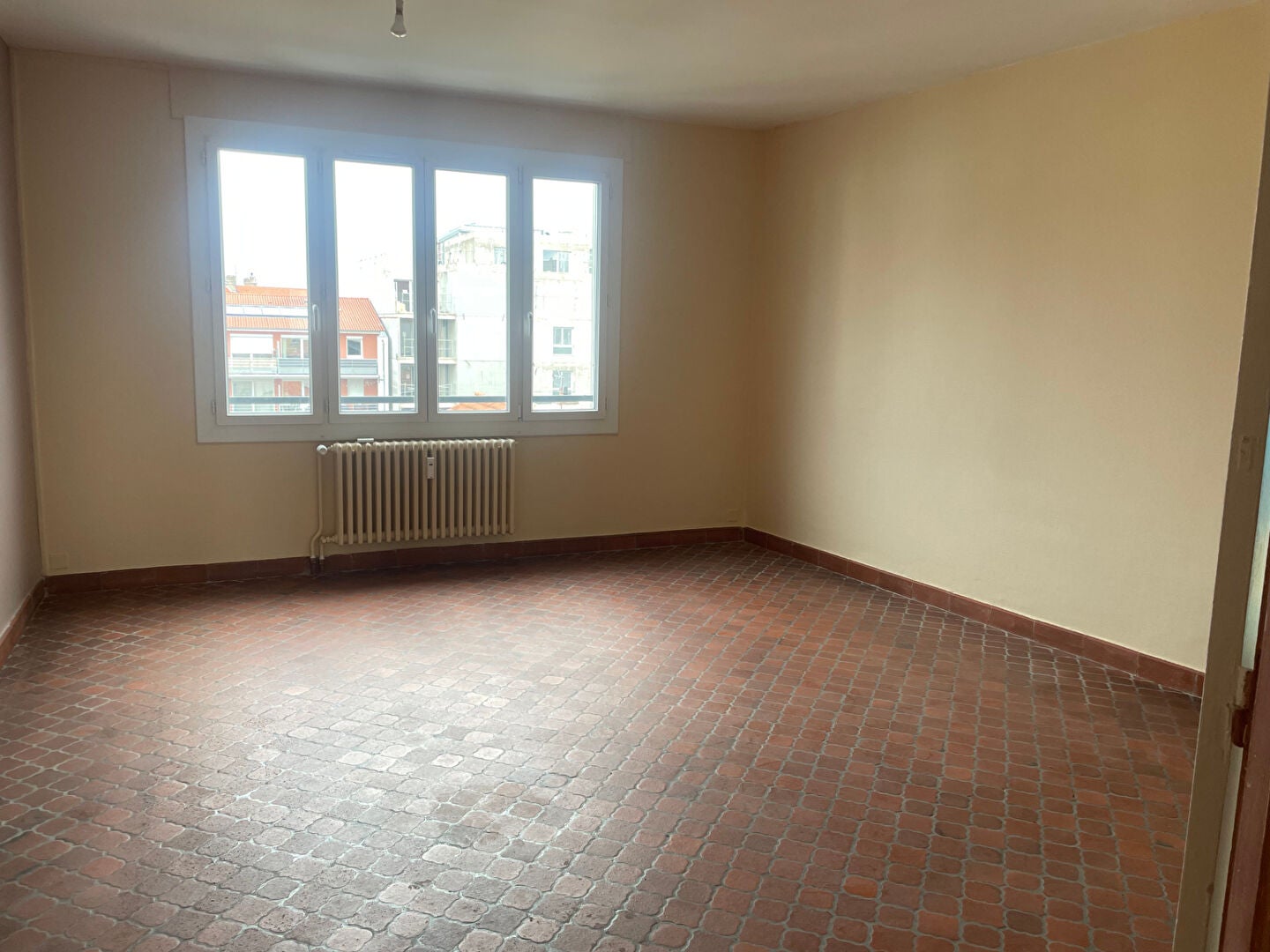 Flat Rue Anatole France in Clermont-Ferrand