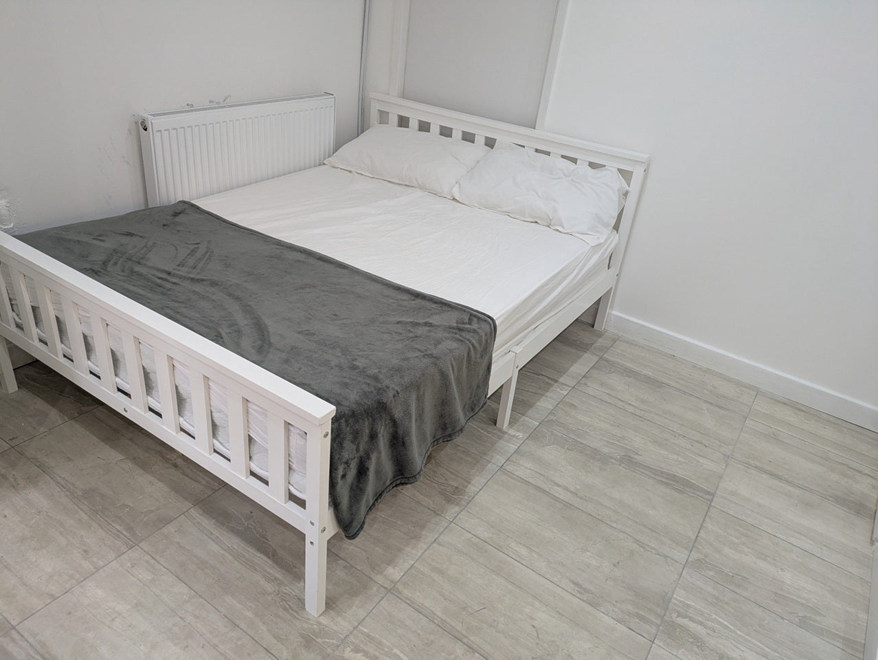 Room Ayton Grove in Manchester