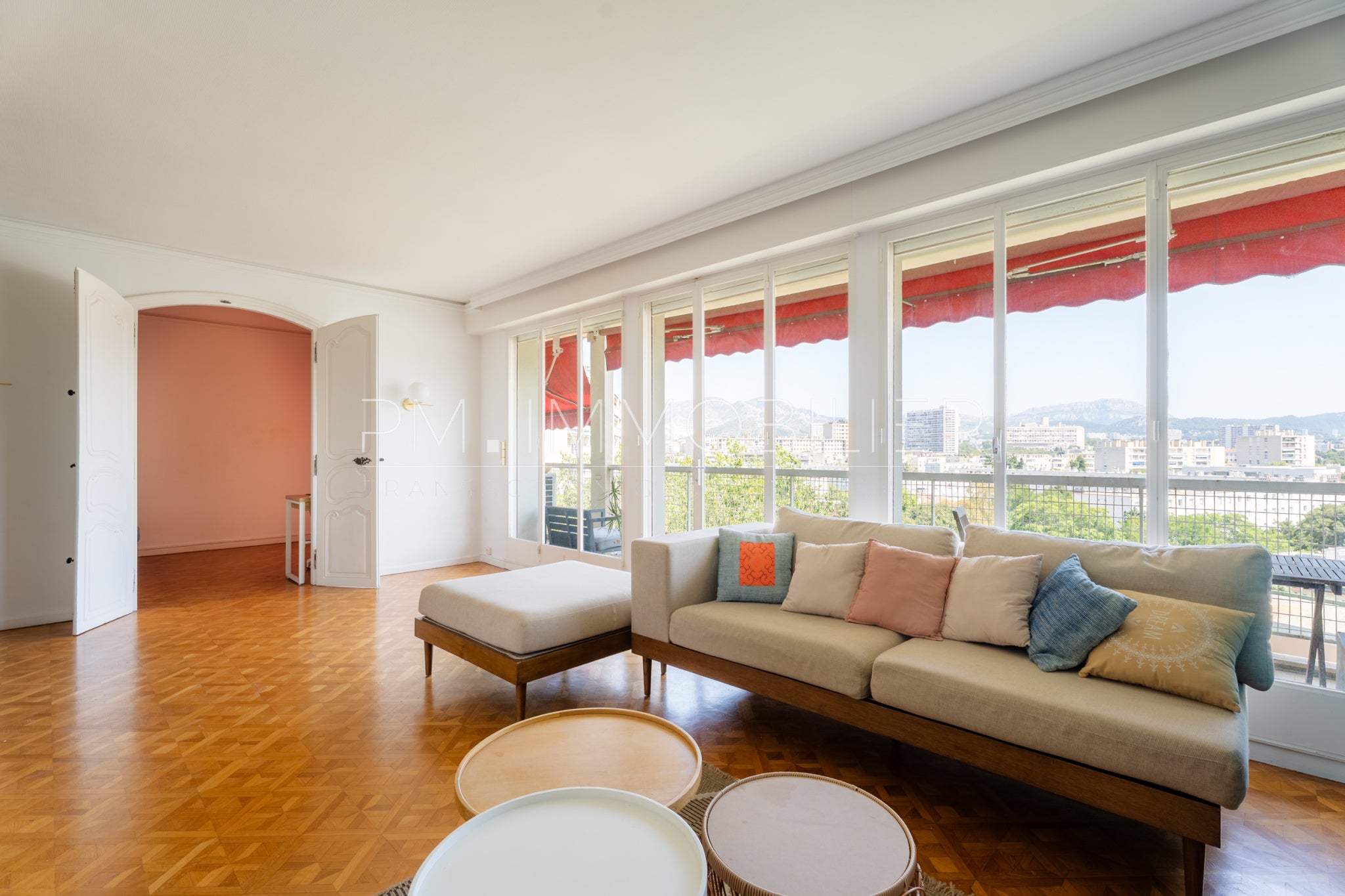 Flat Entrée principale in Marseille