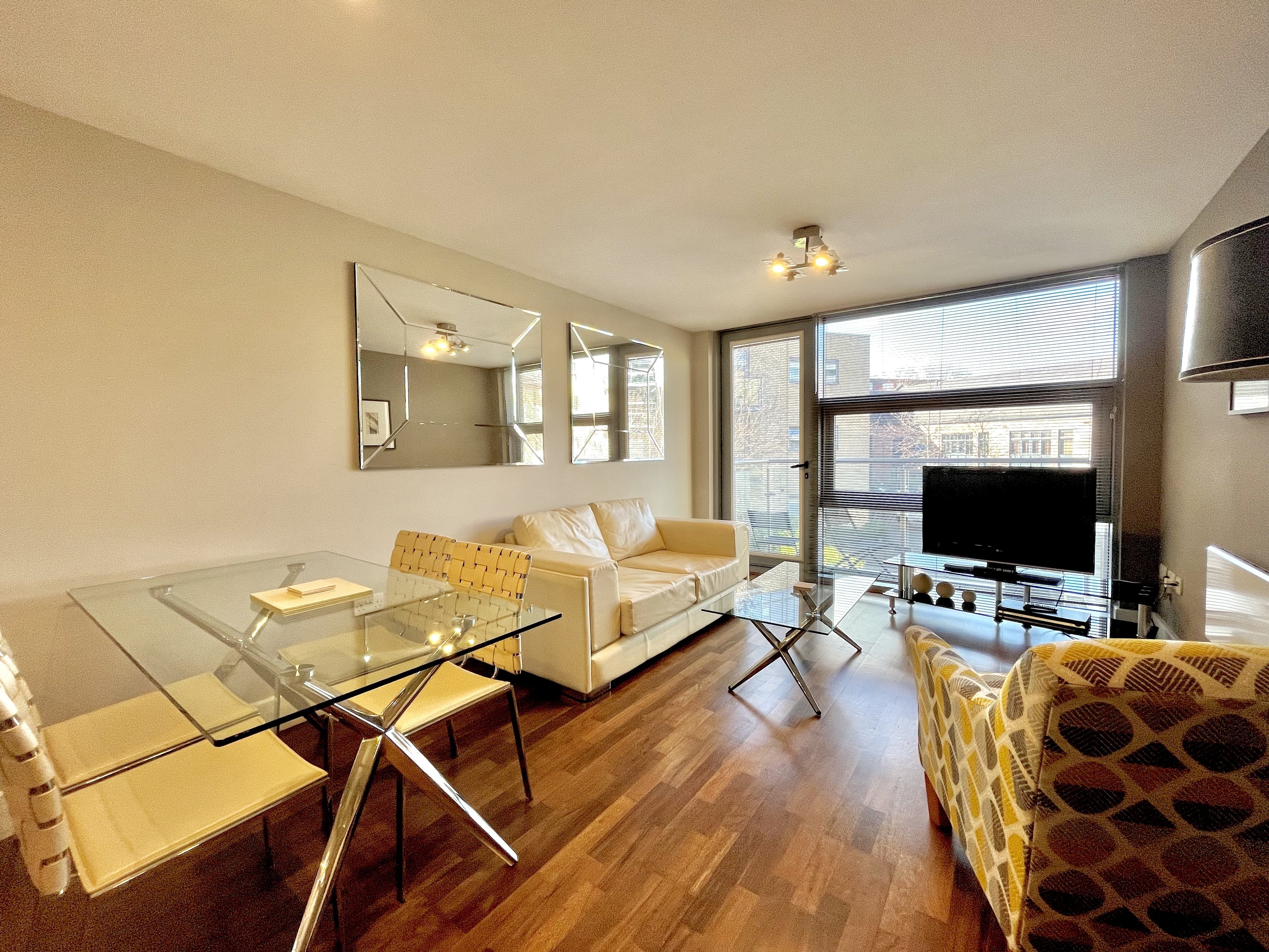 Flat Lime Square in Newcastle upon Tyne