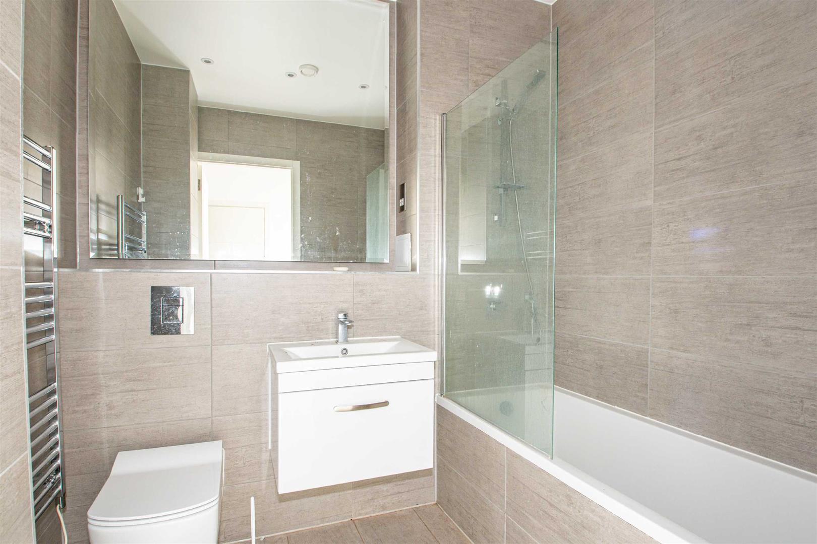Flat Capital Drive in Milton Keynes