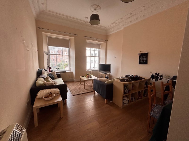 Flat Sauchiehall Street in Glasgow