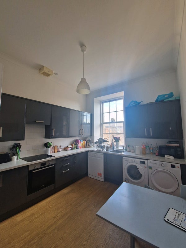 Flat Sauchiehall Street in Glasgow