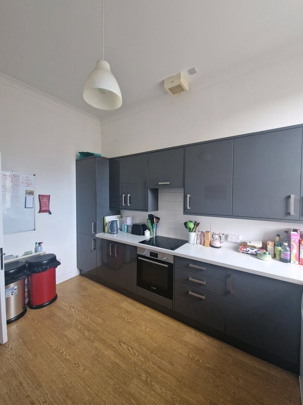 Flat Sauchiehall Street in Glasgow