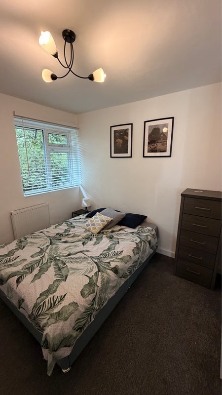 Room Leigh Road in Salford