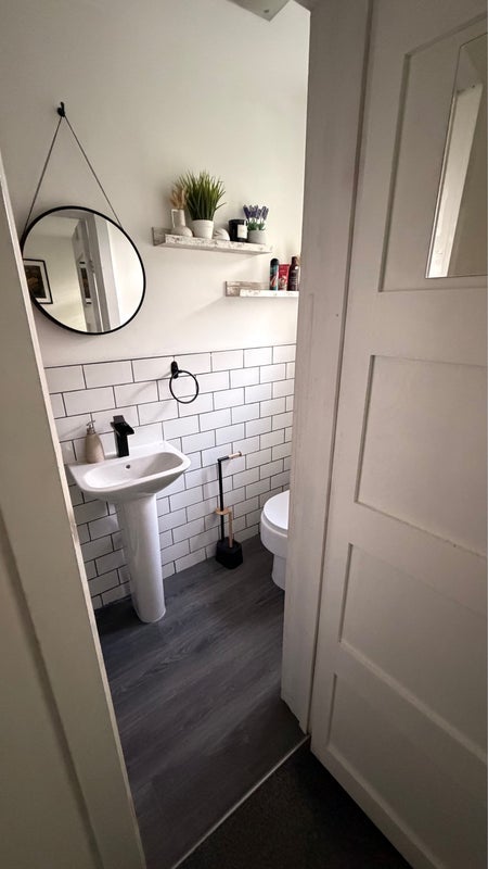 Room Leigh Road in Salford