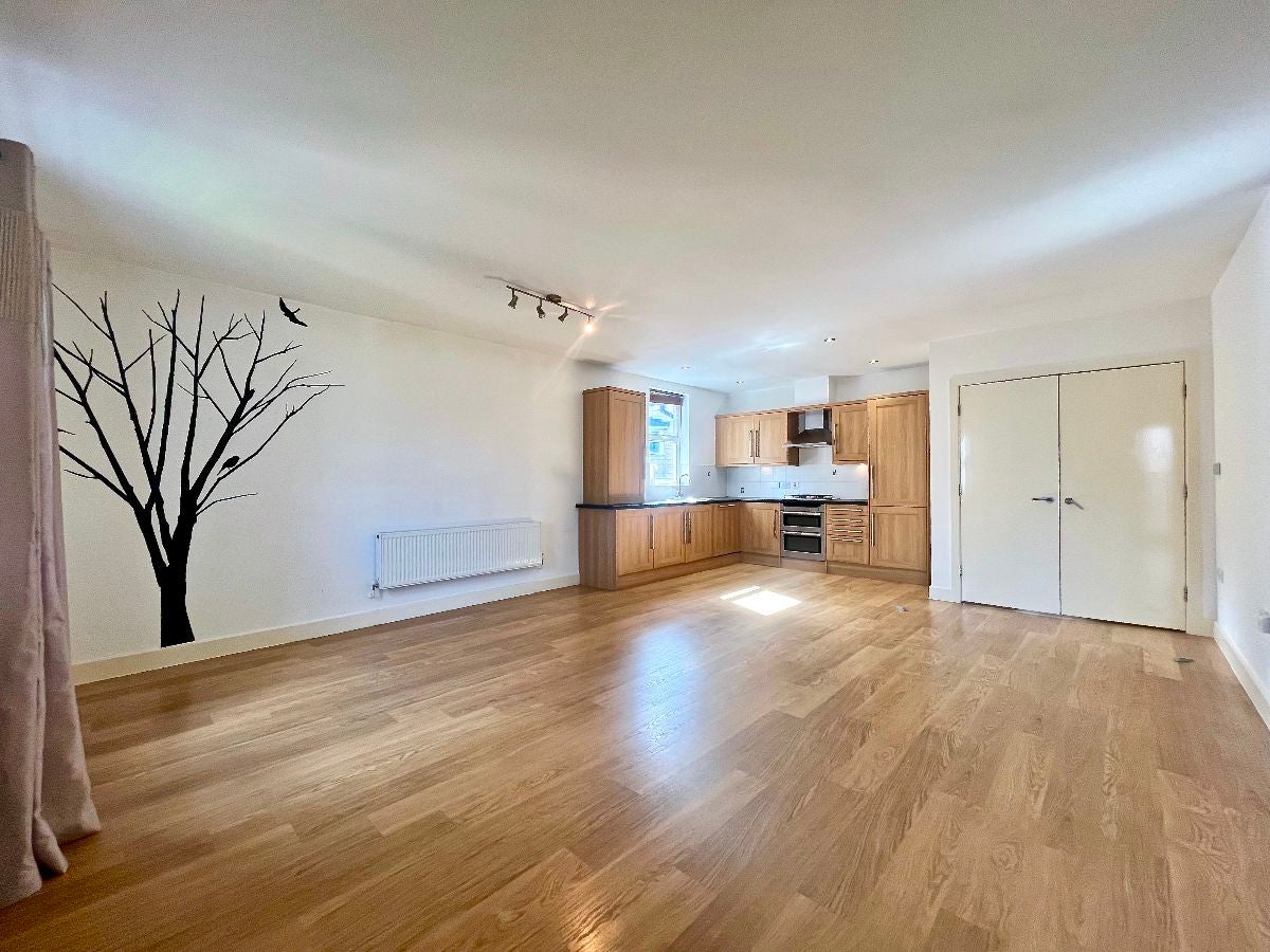 Flat Kenwood Court in Sheffield