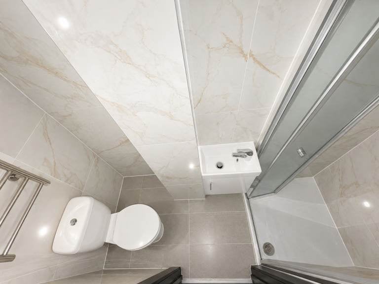 Flat Bledlow Close in Greater London
