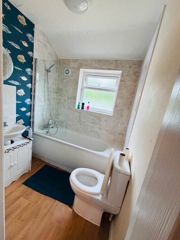 Room Chorley Road in Salford