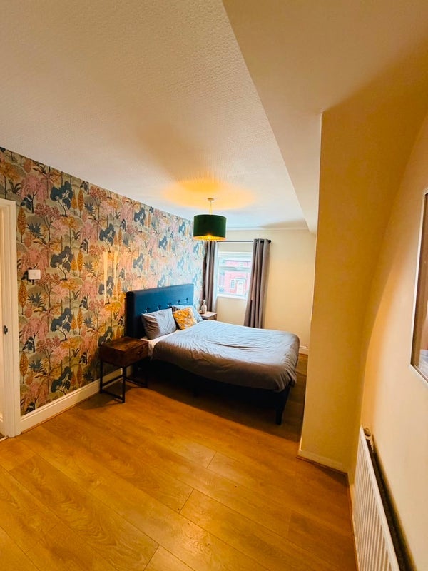 Room Chorley Road in Salford