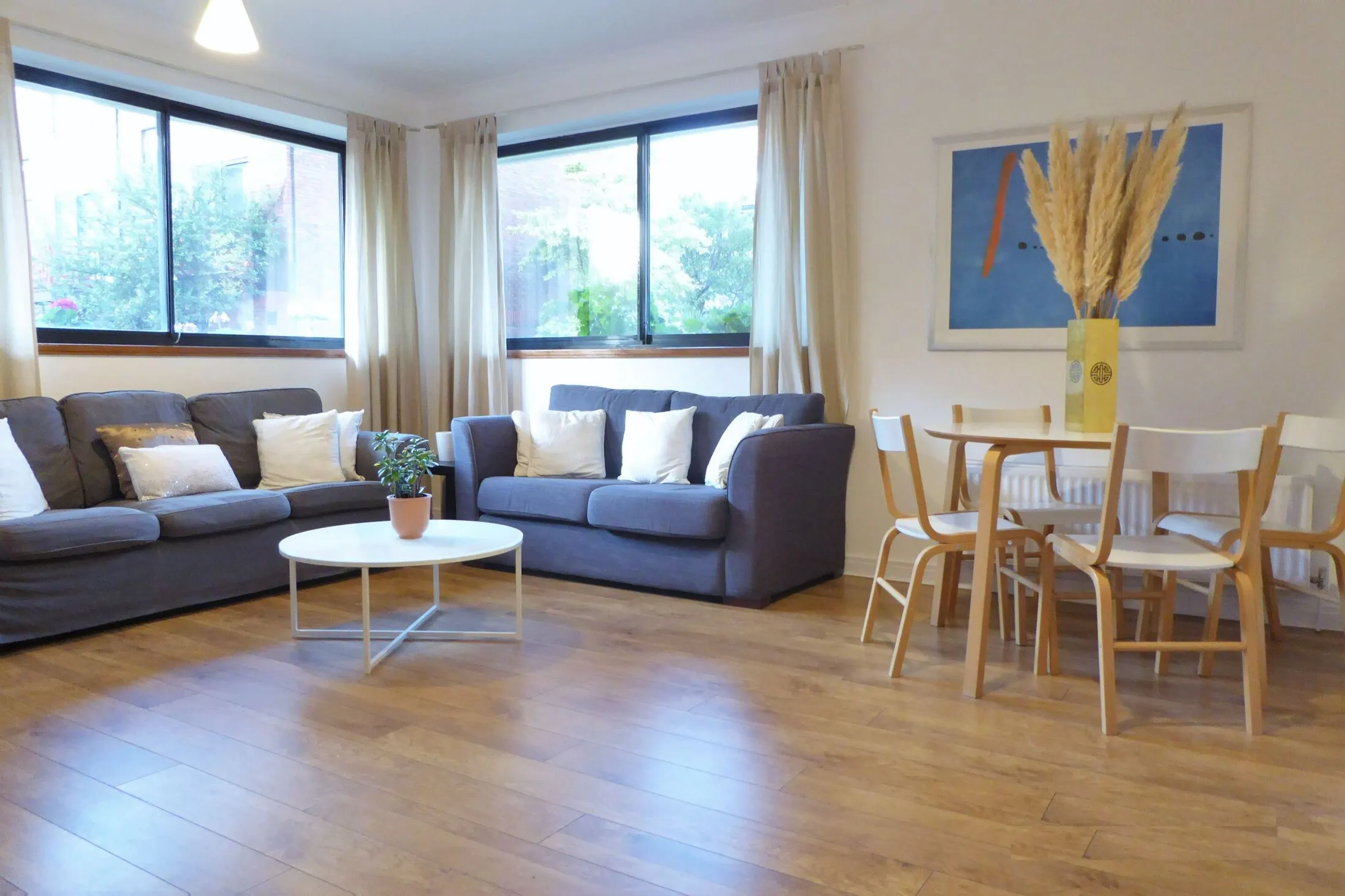 Flat Windsor Way in Greater London
