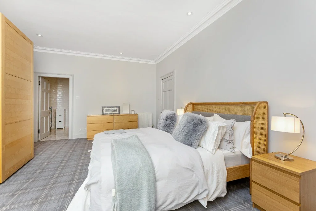 Flat Regent Terrace in City of Edinburgh