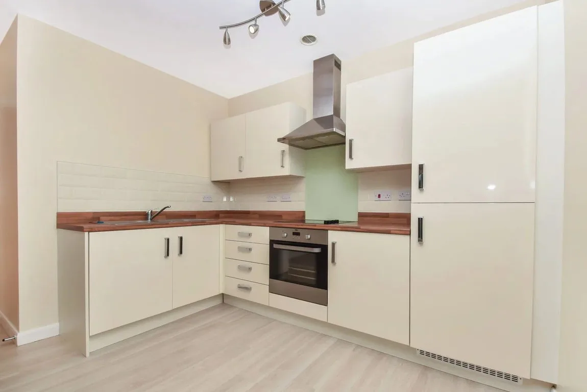 Flat Lulworth Place in Warrington