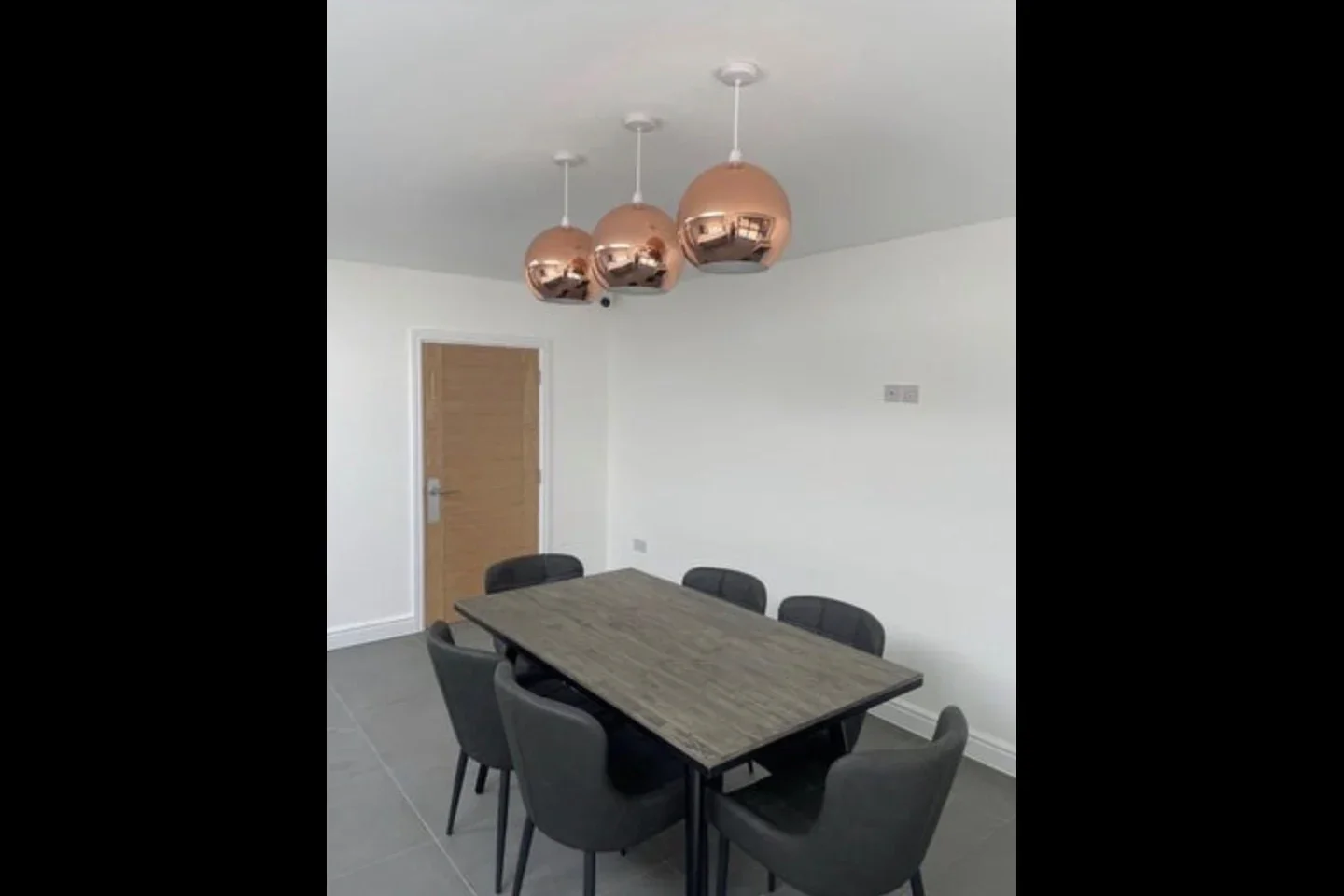 Room Dunnock Drive in Greater London