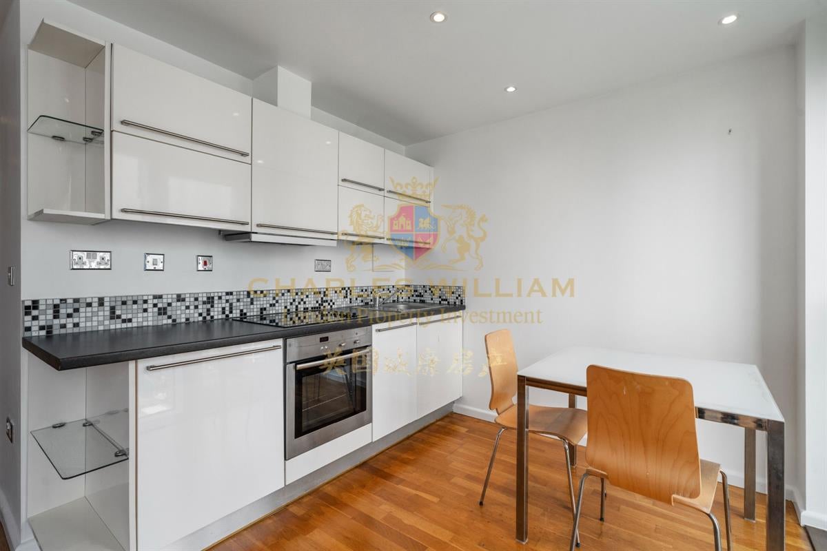 Room Millharbour in Greater London