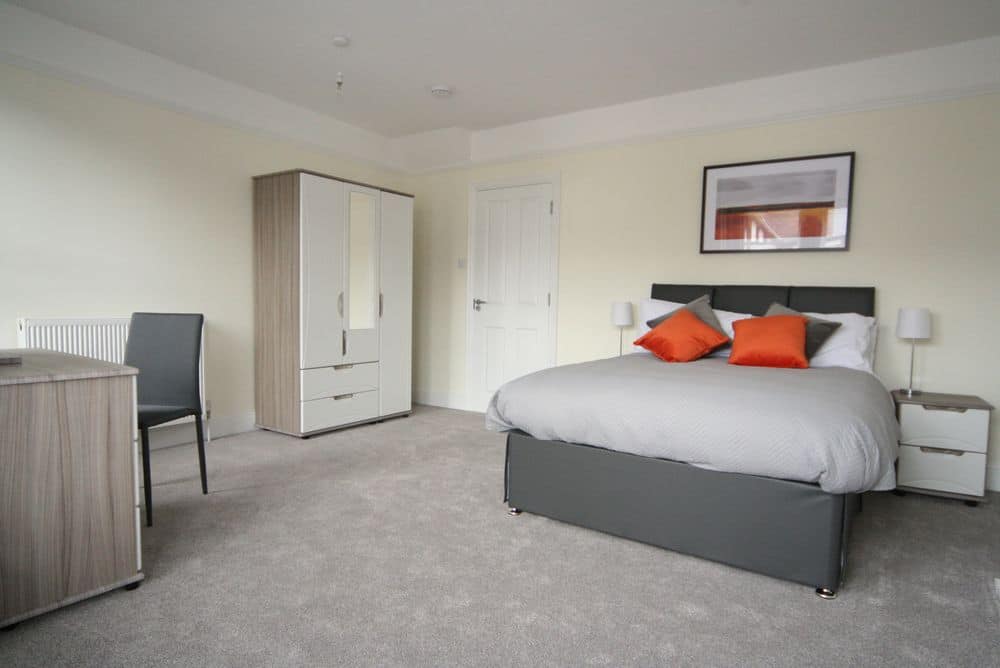 Room Central Road in Gloucester