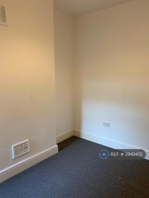 Room Durban Road in Greater London