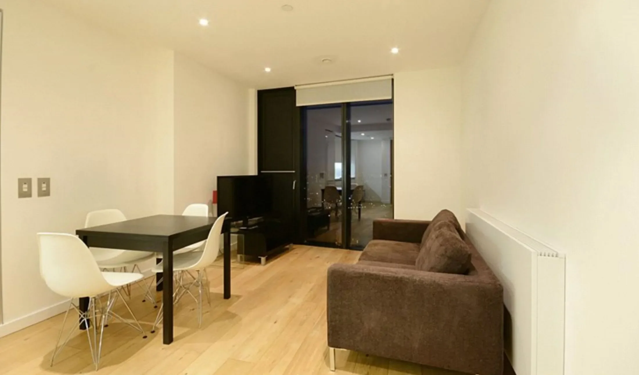 Flat Wollaston Close in Greater London