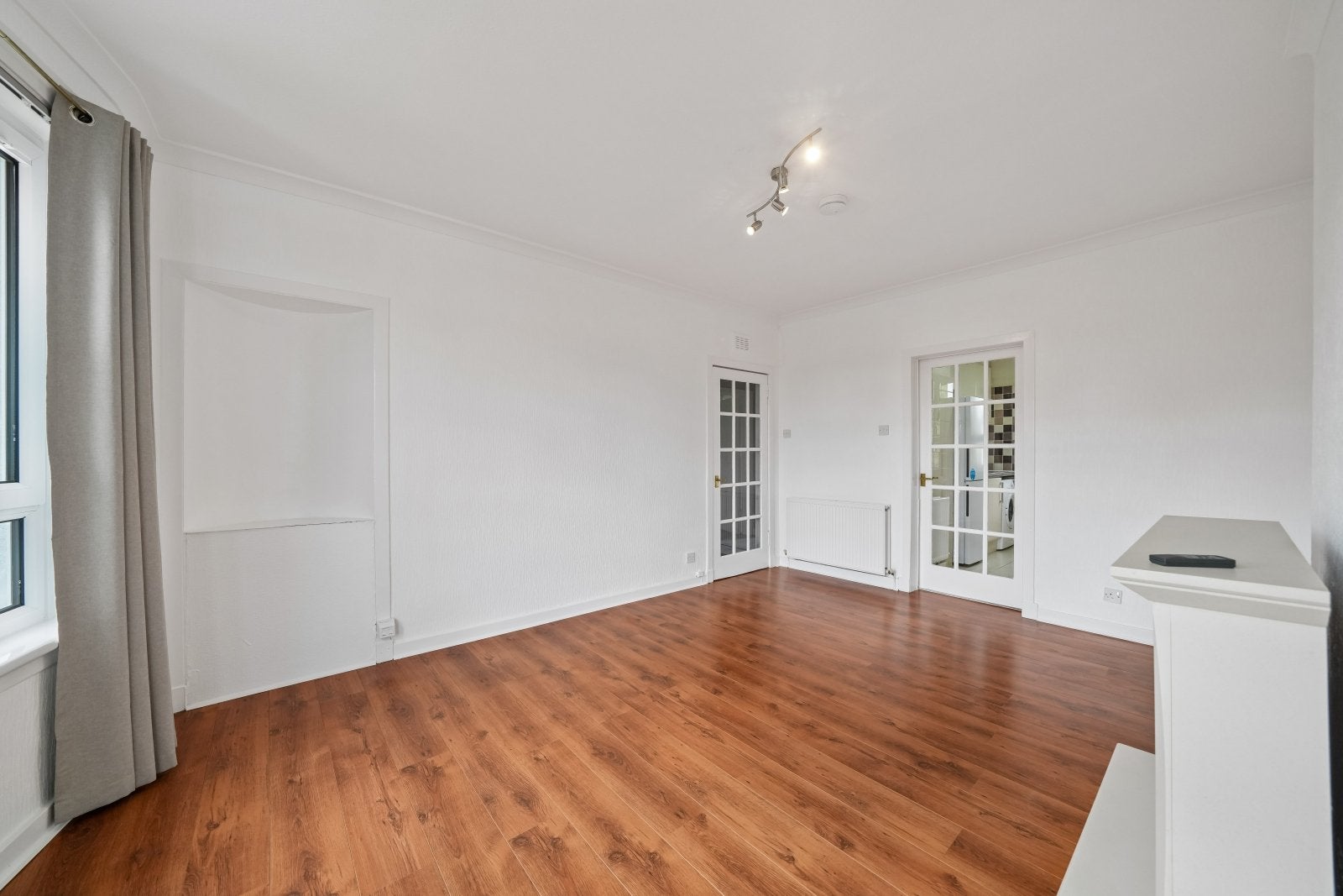 Flat Archerhill Crescent in Glasgow