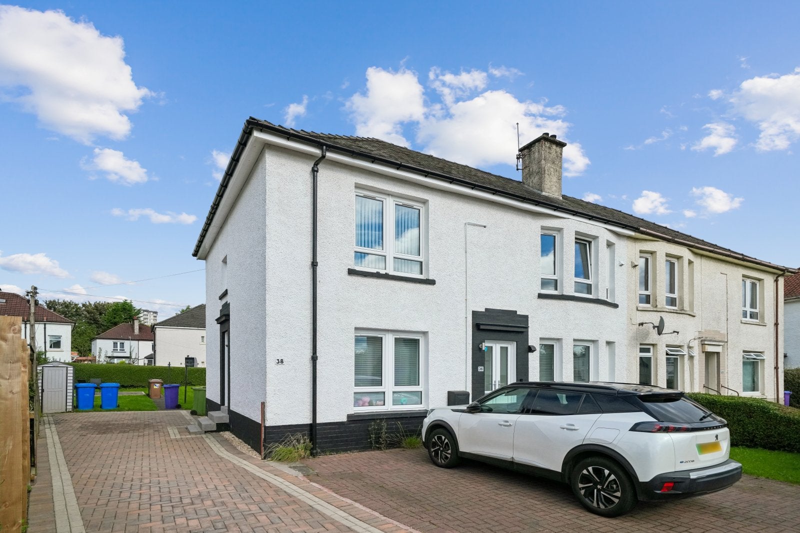 Flat Archerhill Crescent in Glasgow