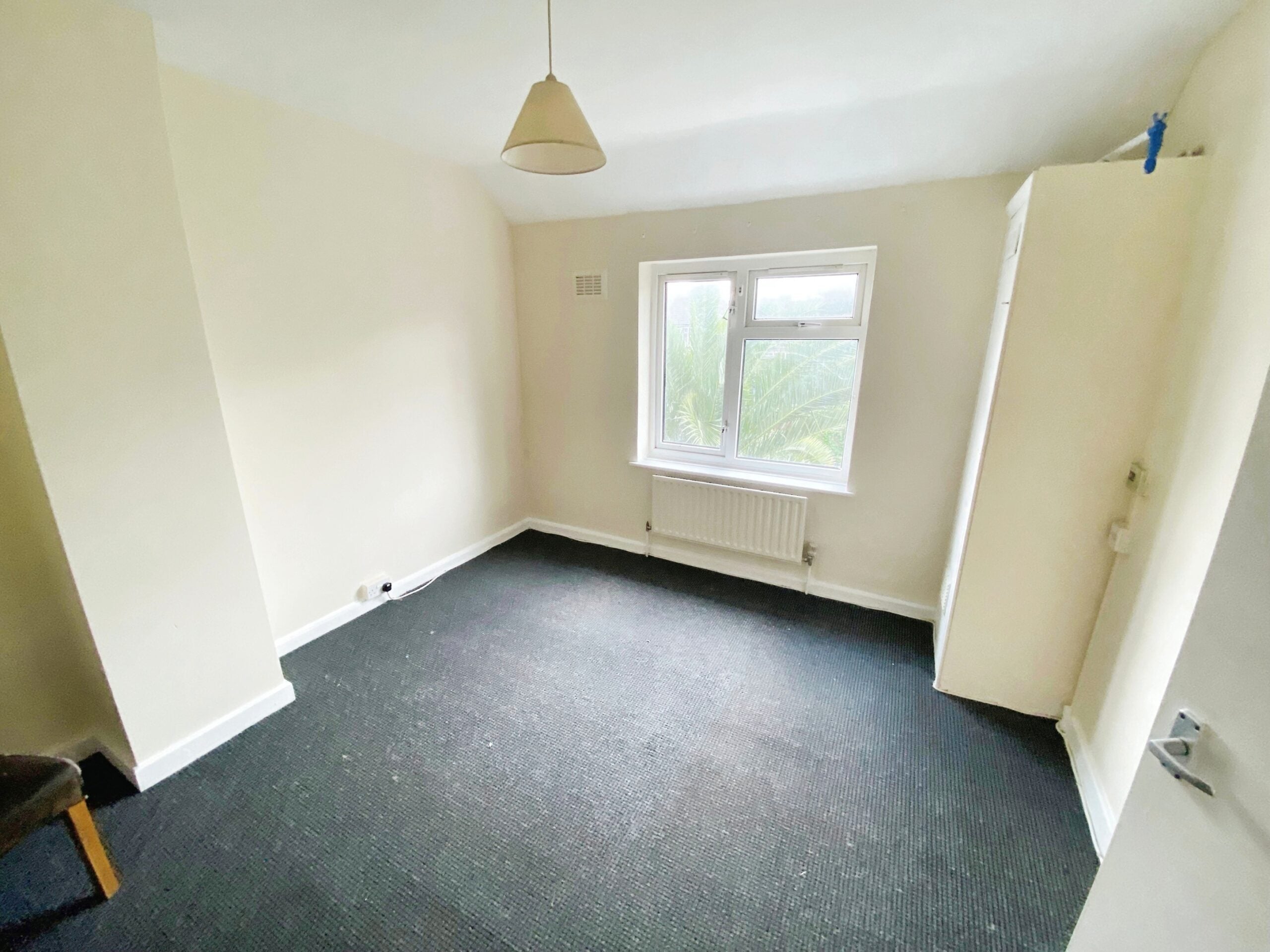 Flat Rothwell Road in London