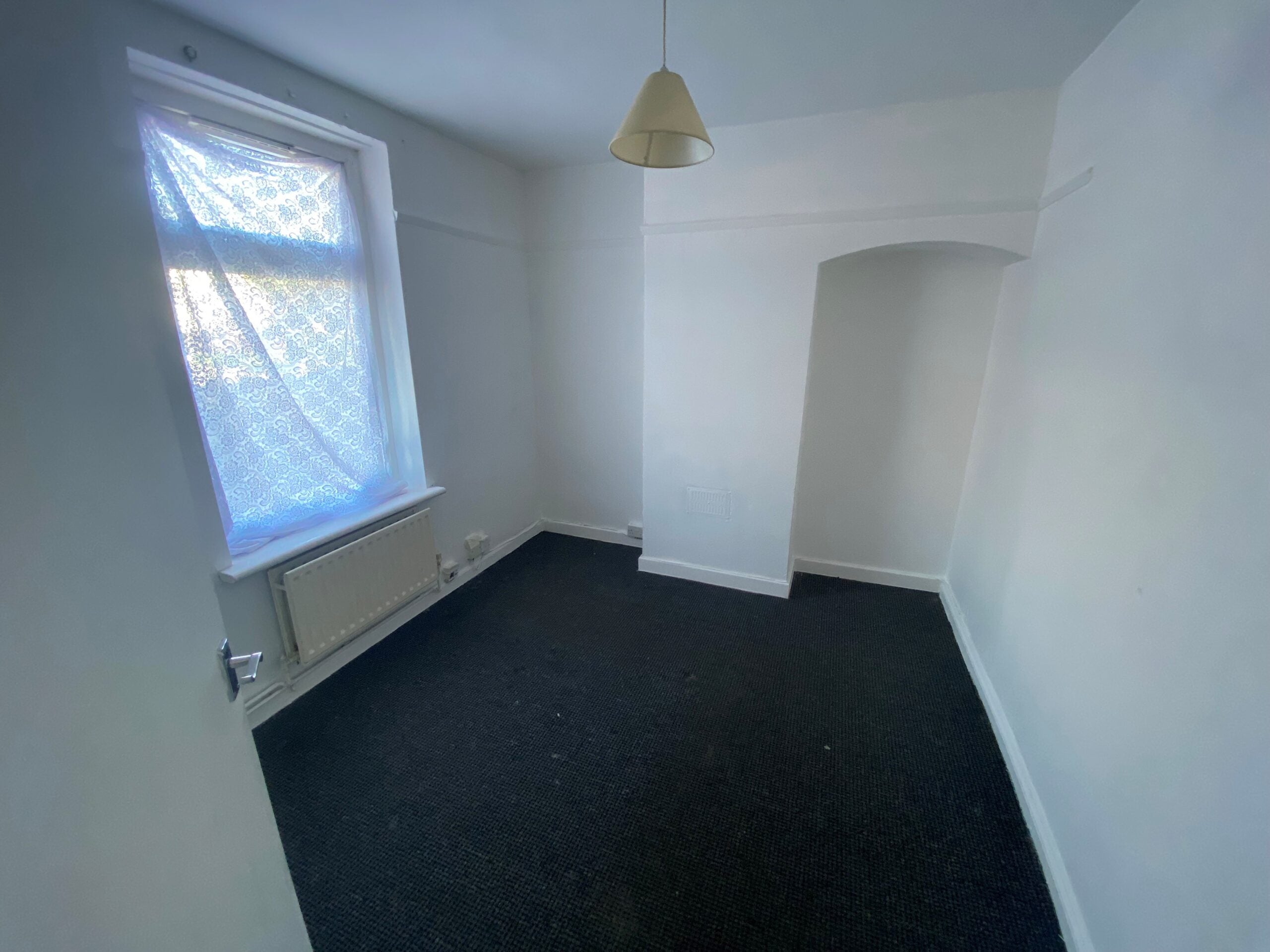 Flat Rothwell Road in London