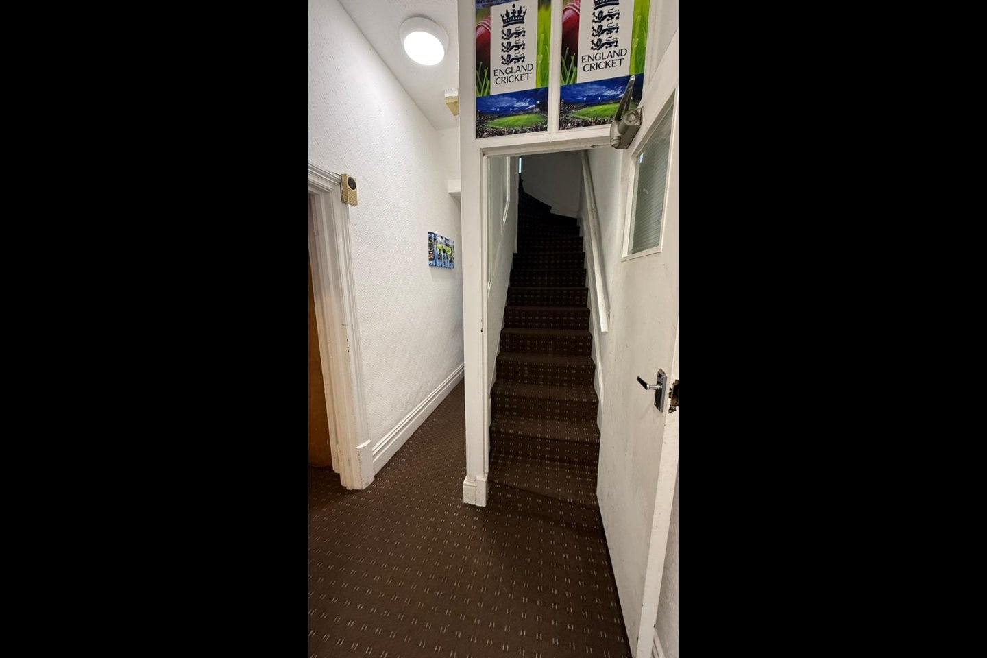 Room Pavilion Road in Nottingham