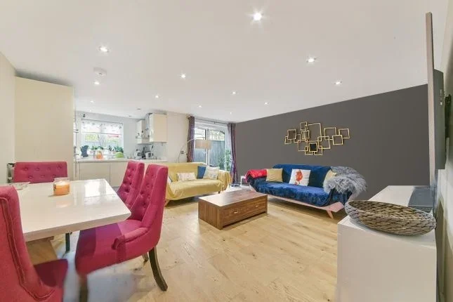 Room Southwood Close in Greater London