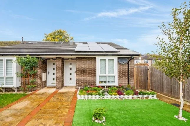Room Southwood Close in Greater London