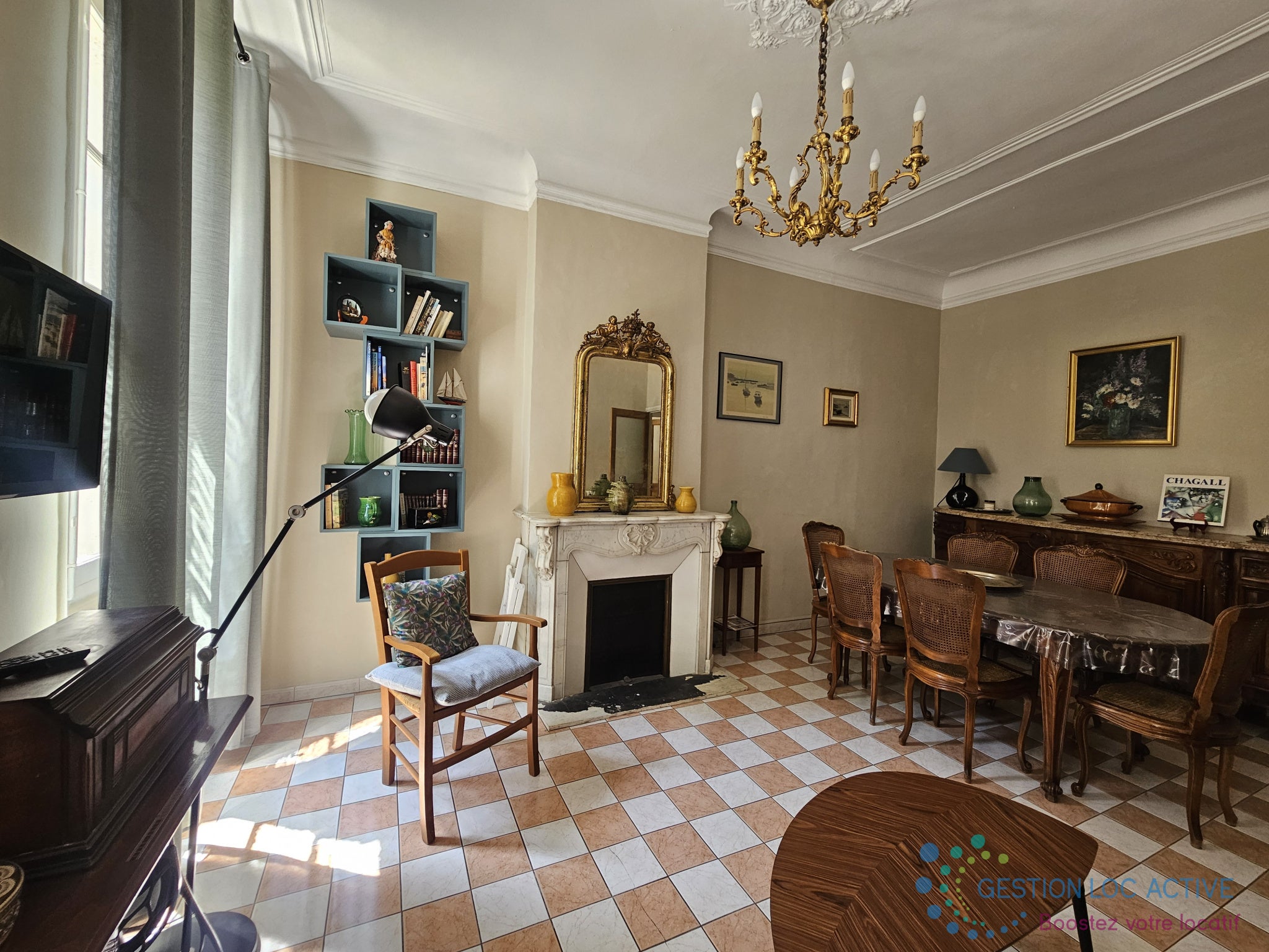 Flat Cours Franklin Roosevelt in Marseille