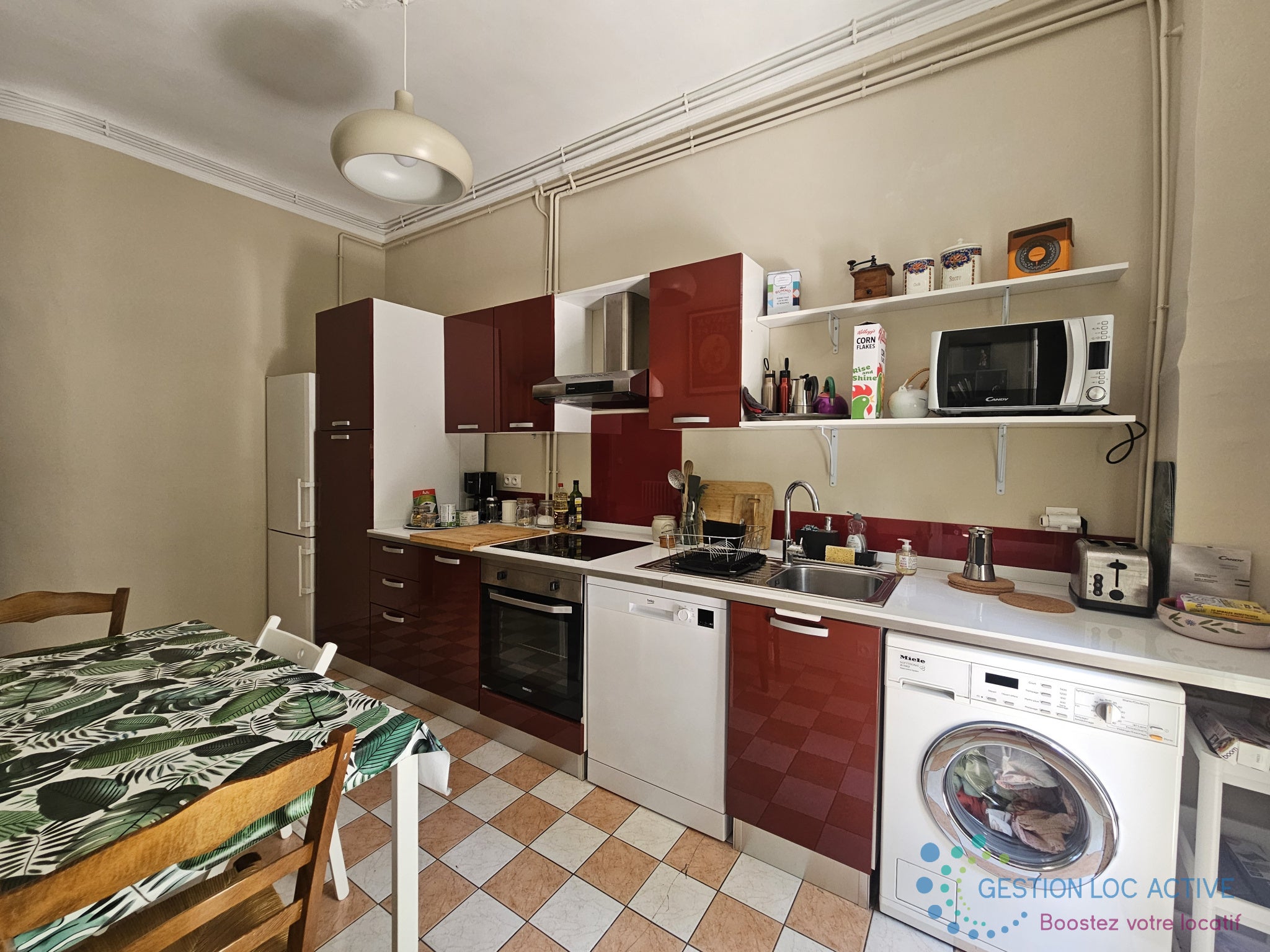 Flat Cours Franklin Roosevelt in Marseille