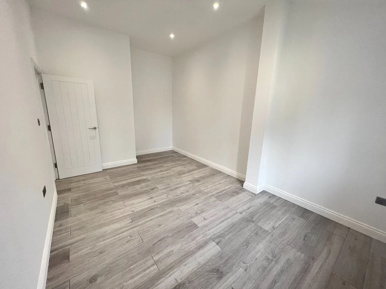 Flat Southwood Road in Greater London