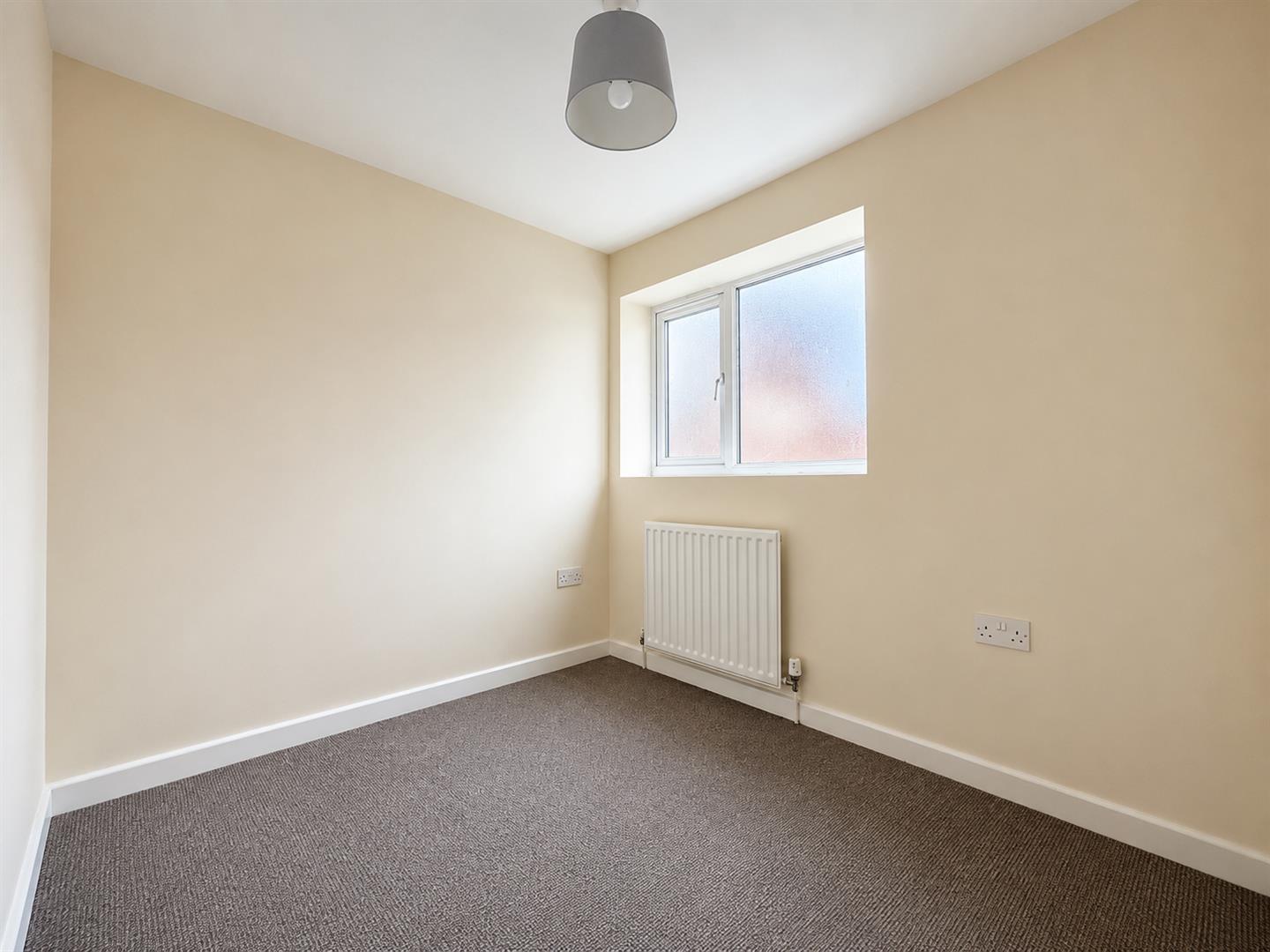 Flat Somers Road in Portsmouth