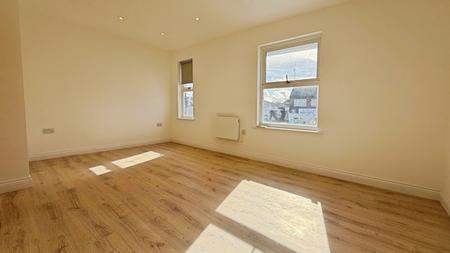Flat Hambridge Road in Newbury