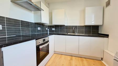 Flat Hambridge Road in Newbury