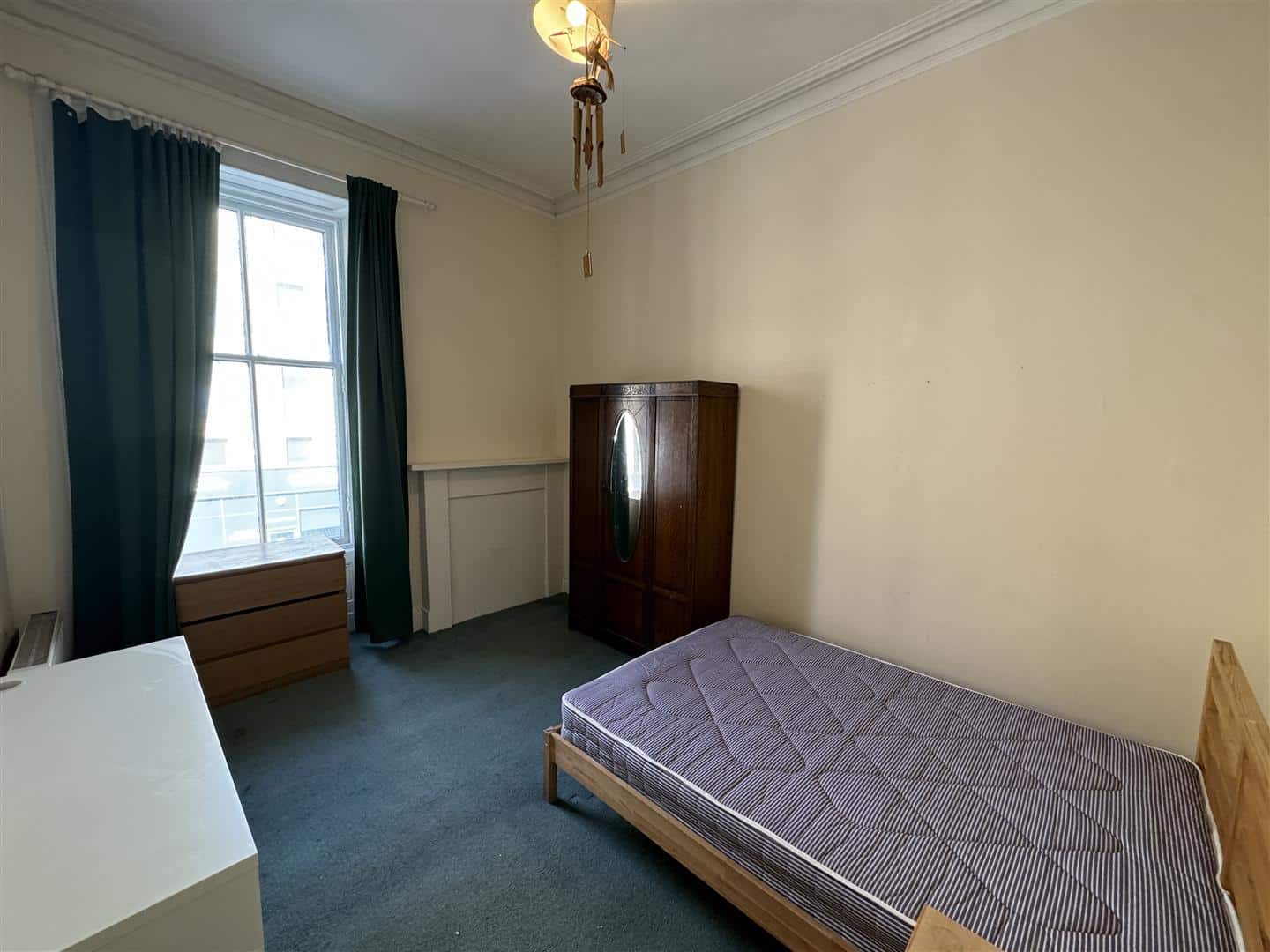 Flat Westbank Quadrant in Glasgow