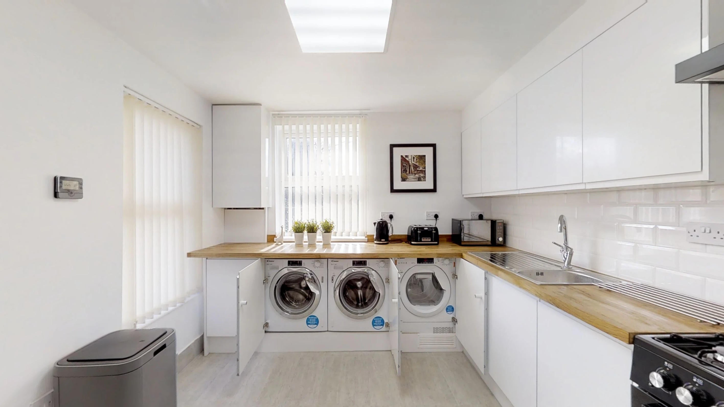 Room London Road in Strood