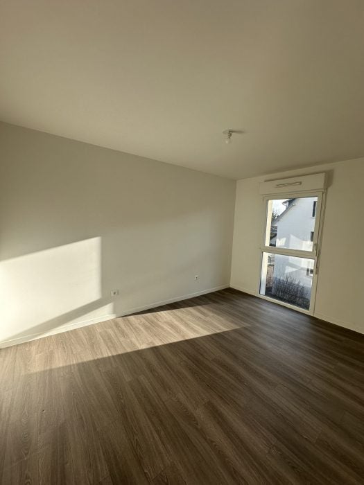 Flat Rue Calmette in Mondeville