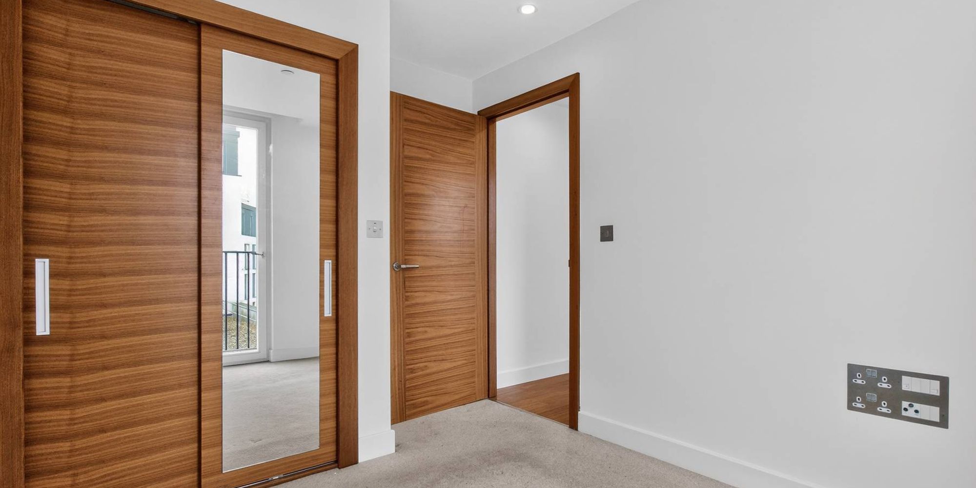 Flat Grand Arcade in Cardiff