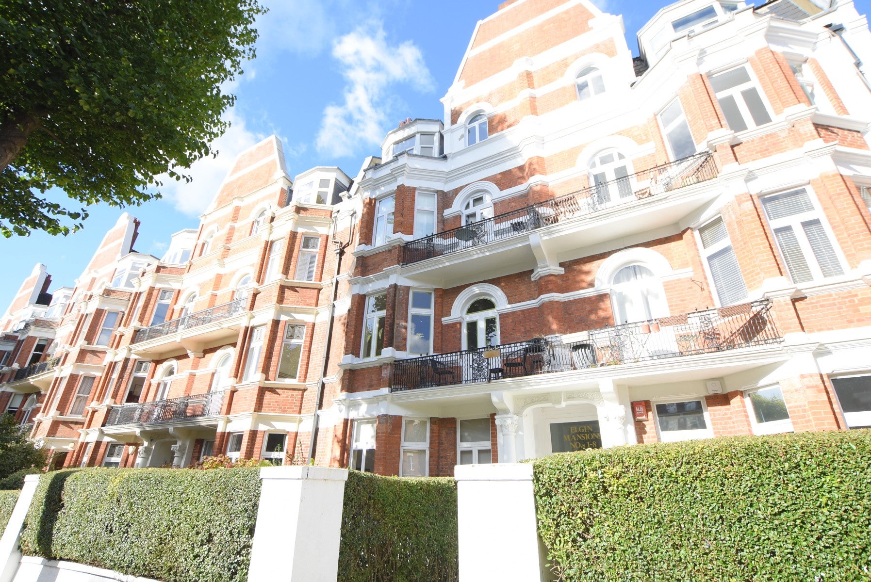Flat Elgin Avenue in City of Westminster