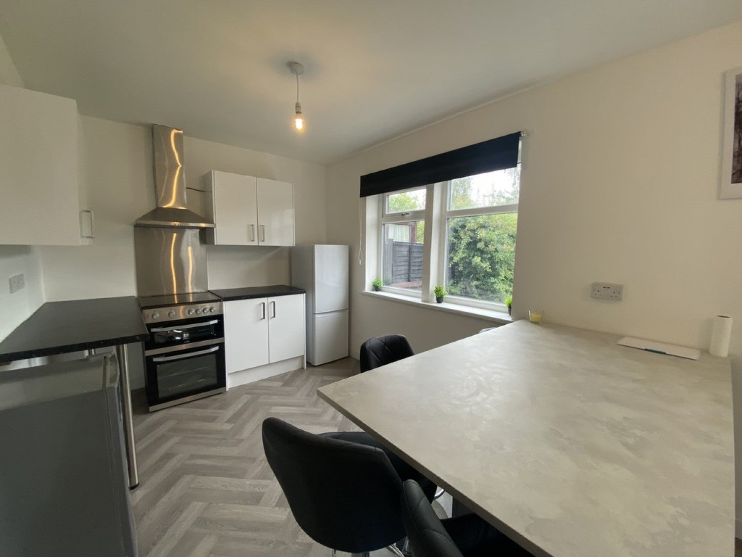 Room Moreton Road in Crewe