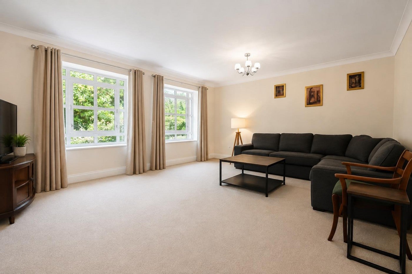Flat Gloucester Terrace in City of Westminster